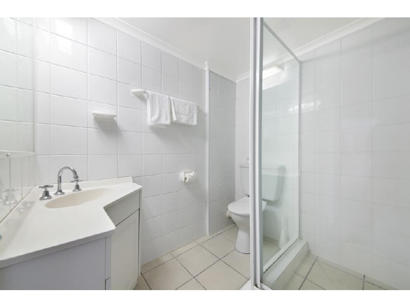 16/30 The Esplanade, Burleigh Heads QLD 4220