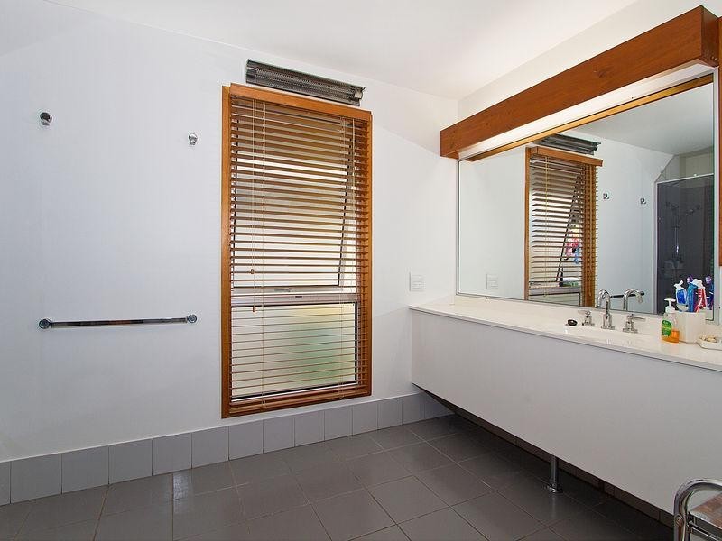 121 Skyline Tce, Burleigh Heads QLD 4220