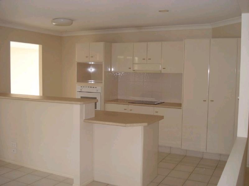 140 Harrier Dr, Burleigh Waters QLD 4220