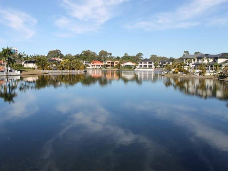 26/40 Cotlew Street, Southport QLD 4215