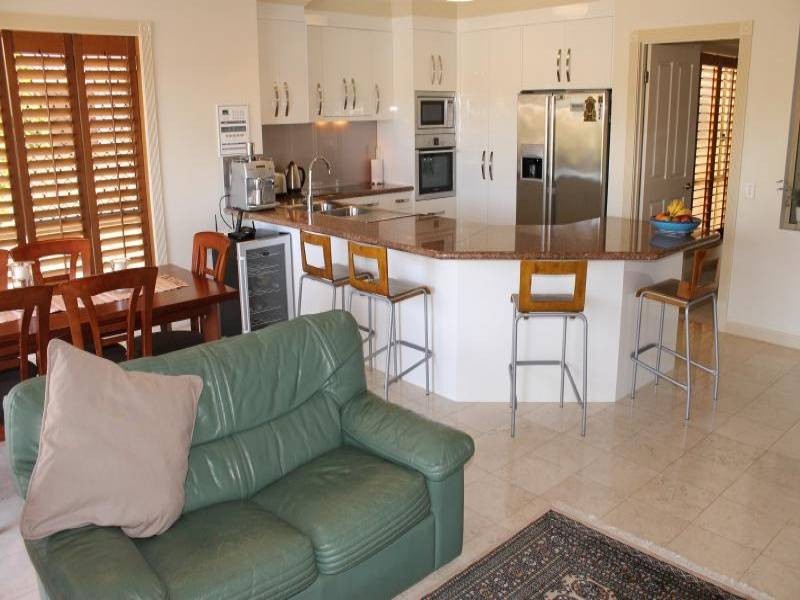 26/40 Cotlew Street, Southport QLD 4215