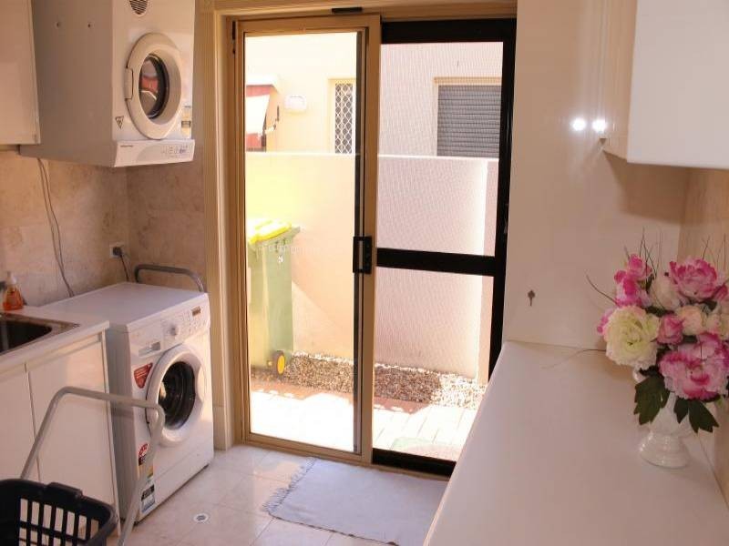 26/40 Cotlew Street, Southport QLD 4215