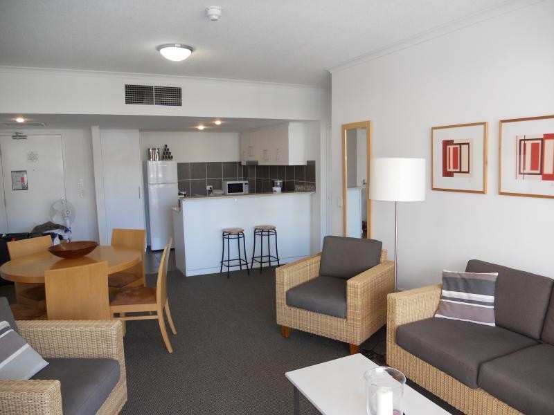 1136/1 Ocean Street,, Burleigh Heads QLD 4220