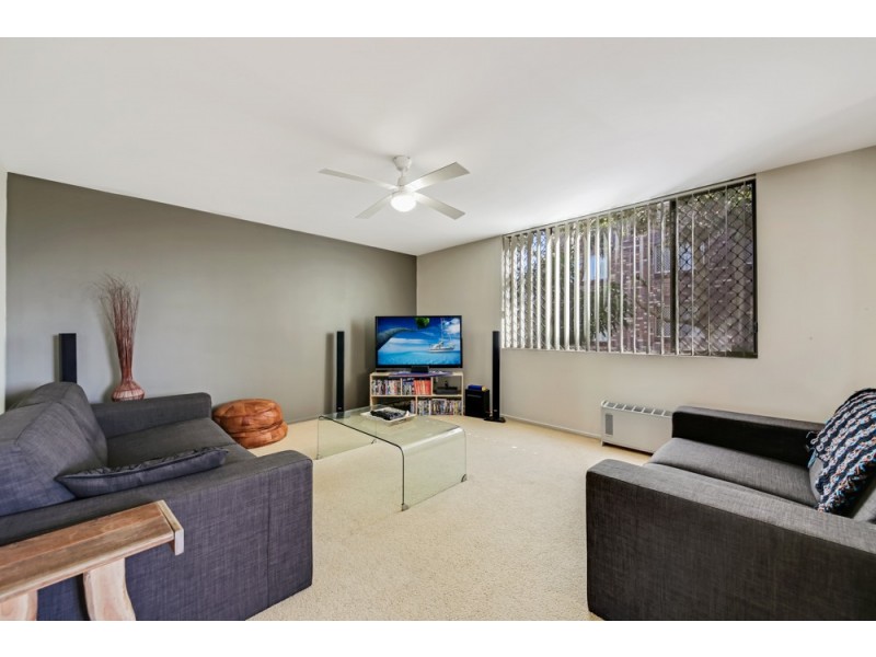 2/1074 Gold Coast Highway, Palm Beach QLD 4221