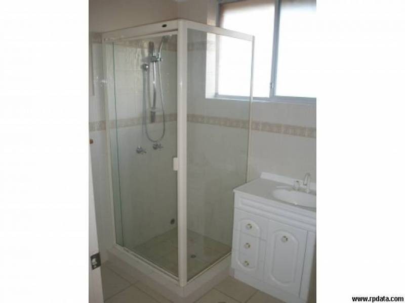 4/4 Alexandra Avenue, Mermaid Beach QLD 4218