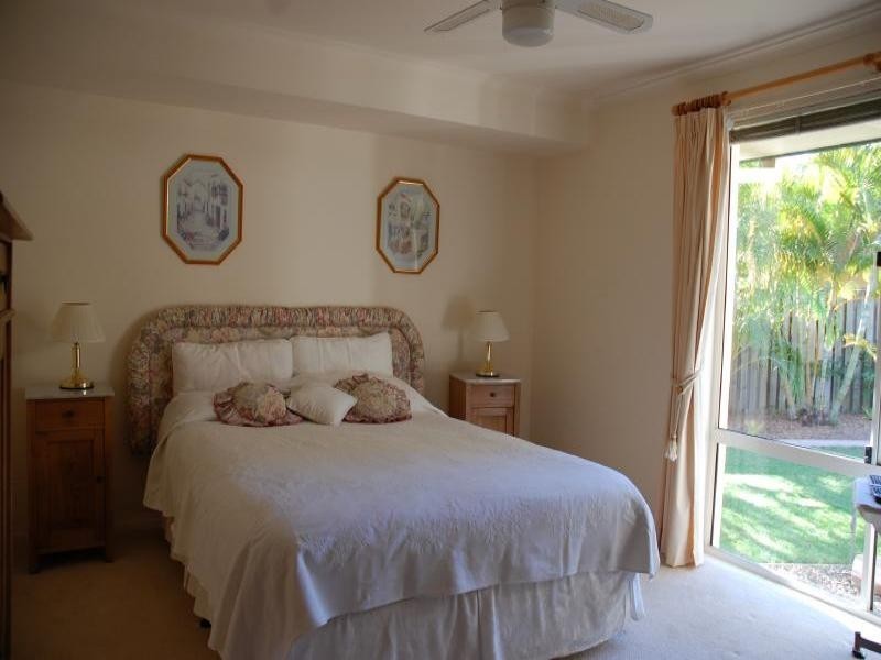 8 Glastonbury Drive, Mudgeeraba QLD 4213