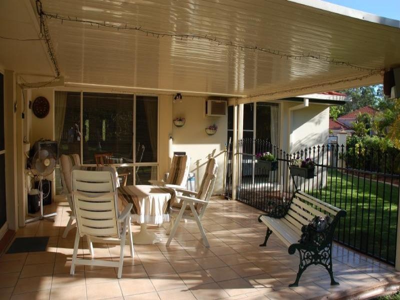 8 Glastonbury Drive, Mudgeeraba QLD 4213