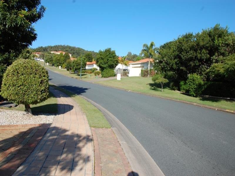 8 Glastonbury Drive, Mudgeeraba QLD 4213