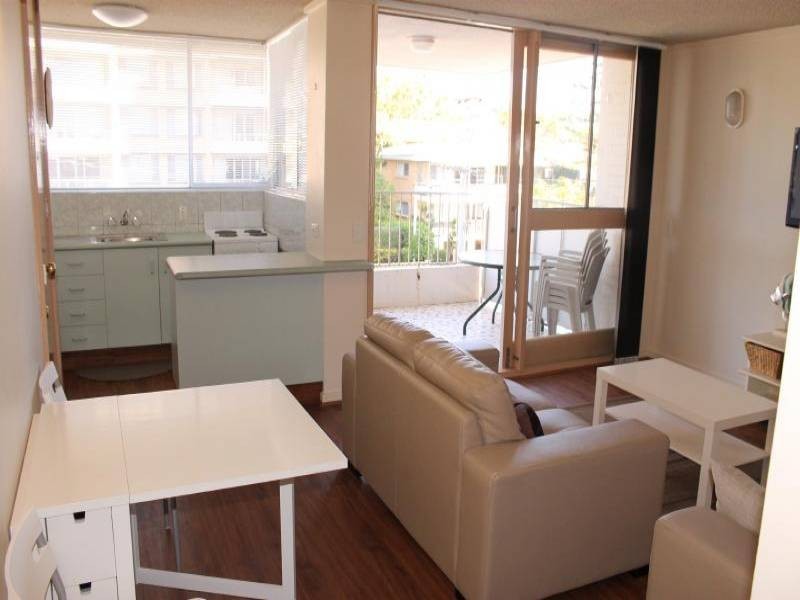 8/1 Second Ave, Burleigh Heads QLD 4220