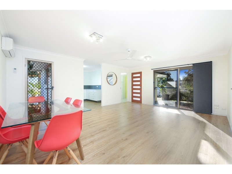 1/22 Wagtail Court, Burleigh Waters QLD 4220