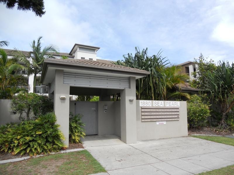 4/1880 Gold Coast Highway,, Burleigh Heads QLD 4220