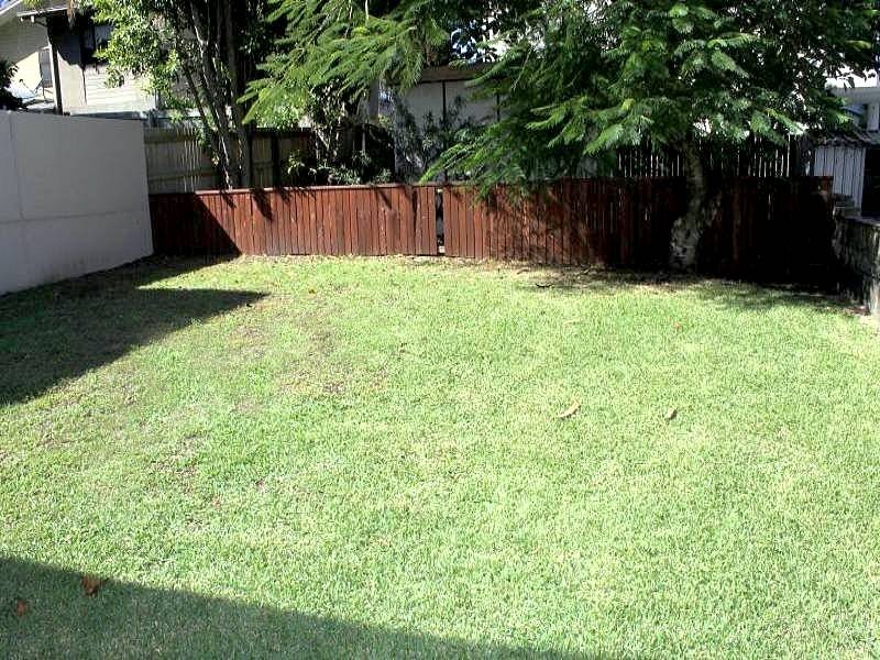 24 Twenty Third Avenue, Palm Beach QLD 4221
