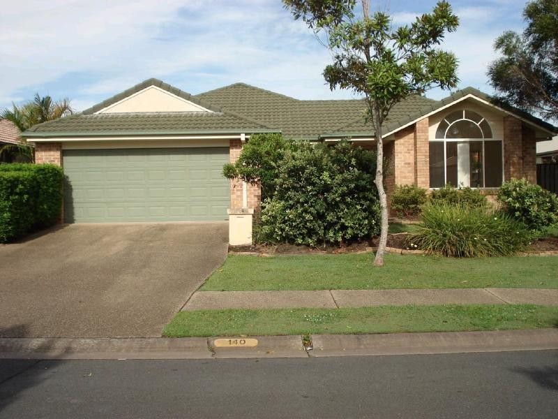 140 Harrier Dr, Burleigh Waters QLD 4220
