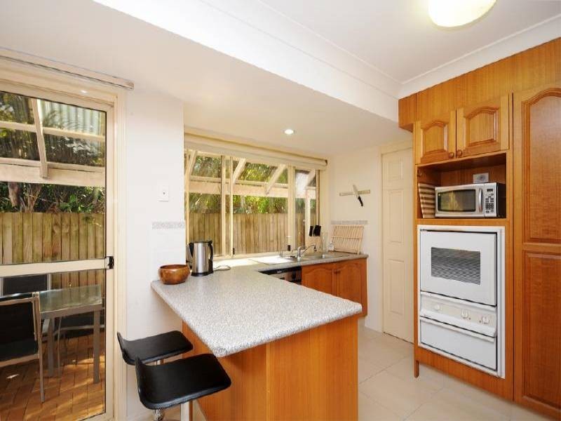 2/13 Cedar Ct, Burleigh Heads QLD 4220