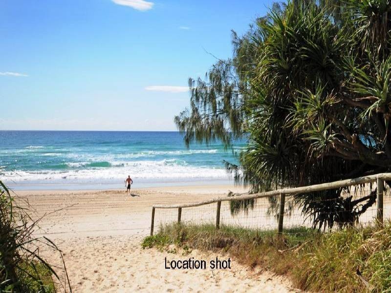 2/13 Cedar Ct, Burleigh Heads QLD 4220