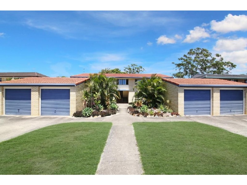 2/42 Oceanic Drive, Mermaid Waters QLD 4218