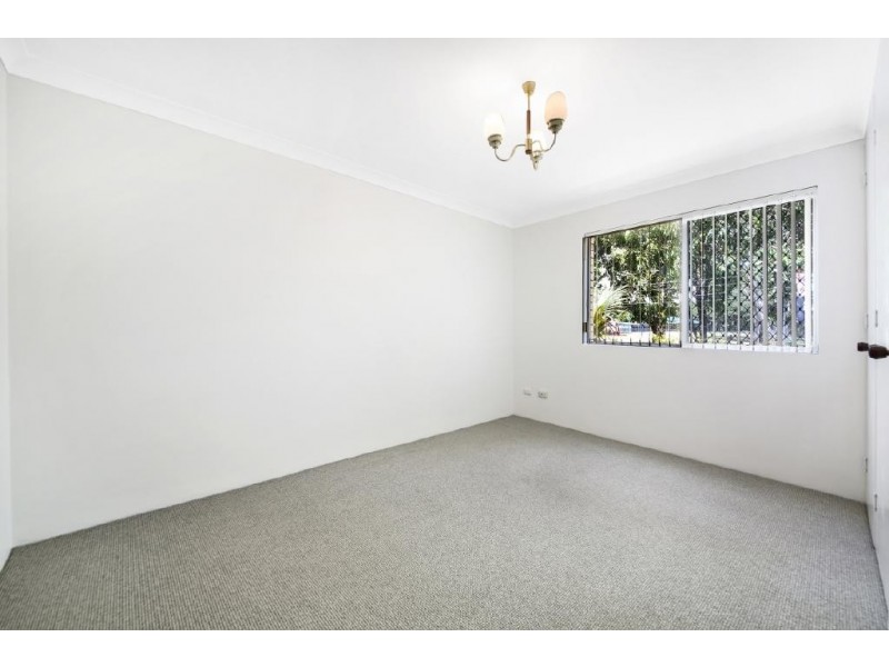 2/42 Oceanic Drive, Mermaid Waters QLD 4218