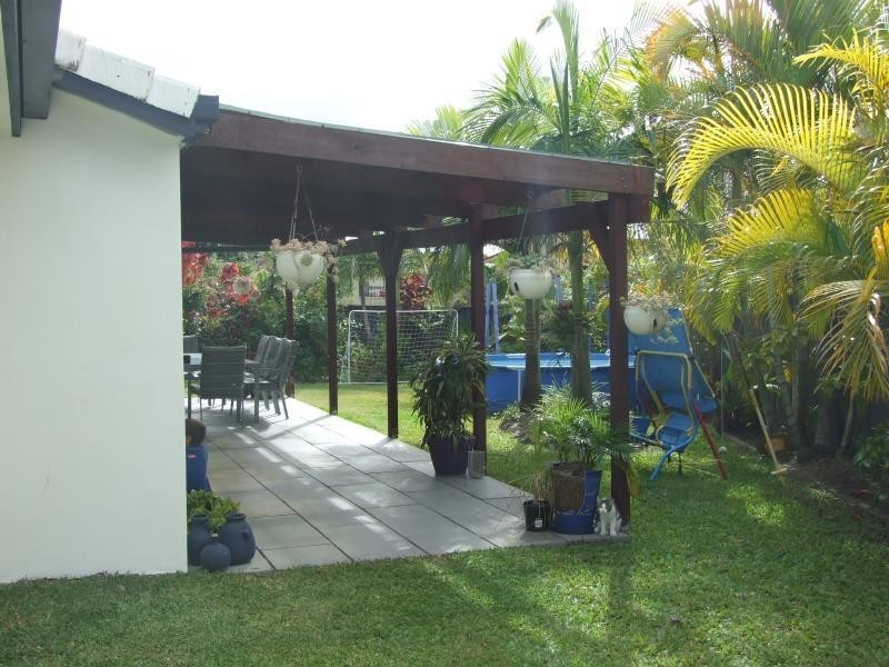 184 Christine Avenue, Burleigh Waters QLD 4220