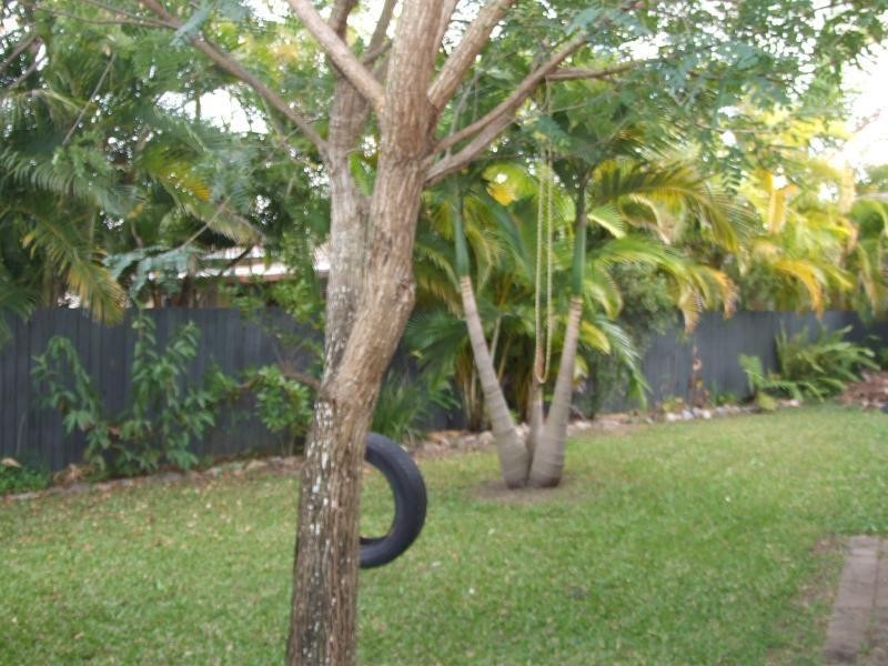 184 Christine Avenue, Burleigh Waters QLD 4220