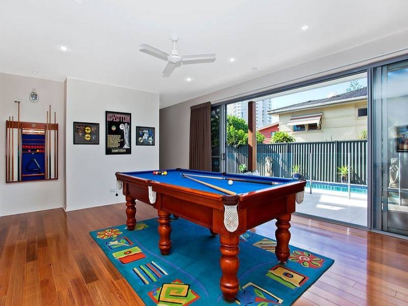 6 Elder Entrance, Burleigh Heads QLD 4220