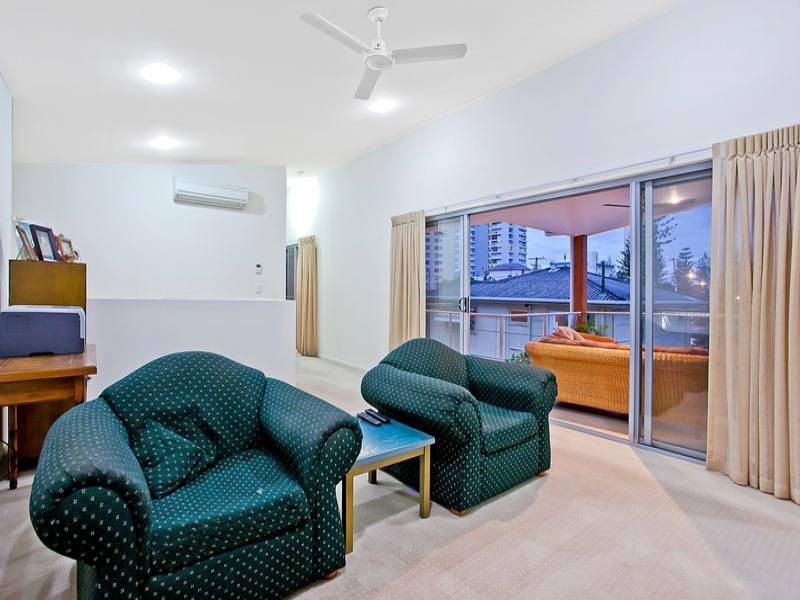 6 Elder Entrance, Burleigh Heads QLD 4220