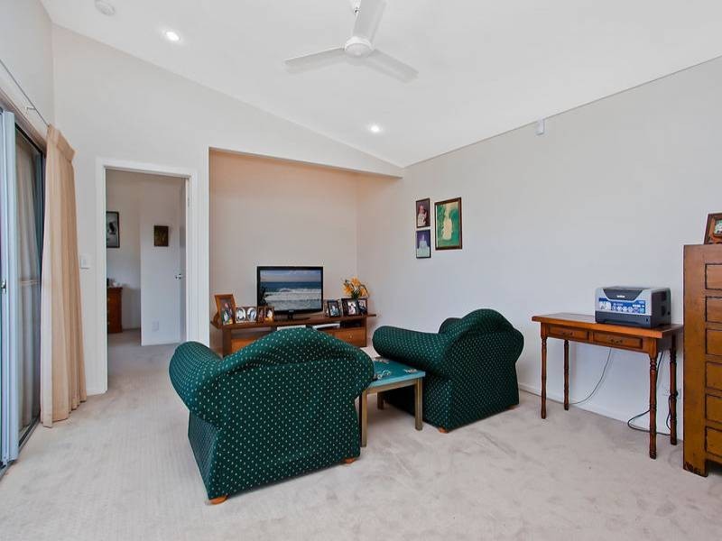 6 Elder Entrance, Burleigh Heads QLD 4220