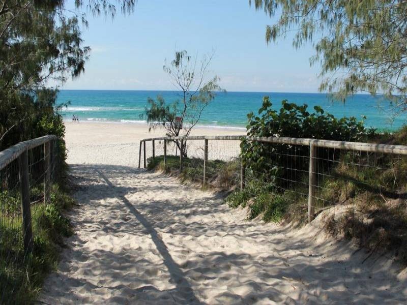 4/1987 Gold Coast Highway, Miami QLD 4220