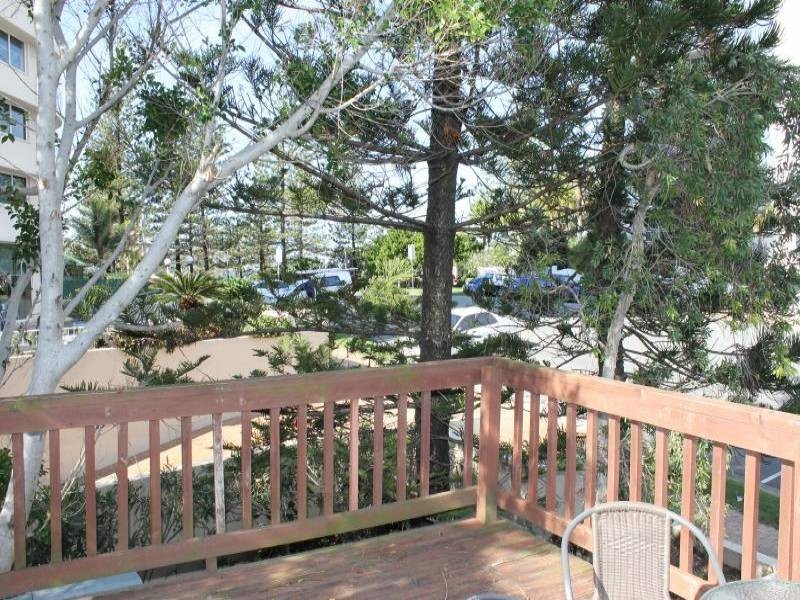 4/1987 Gold Coast Highway, Miami QLD 4220