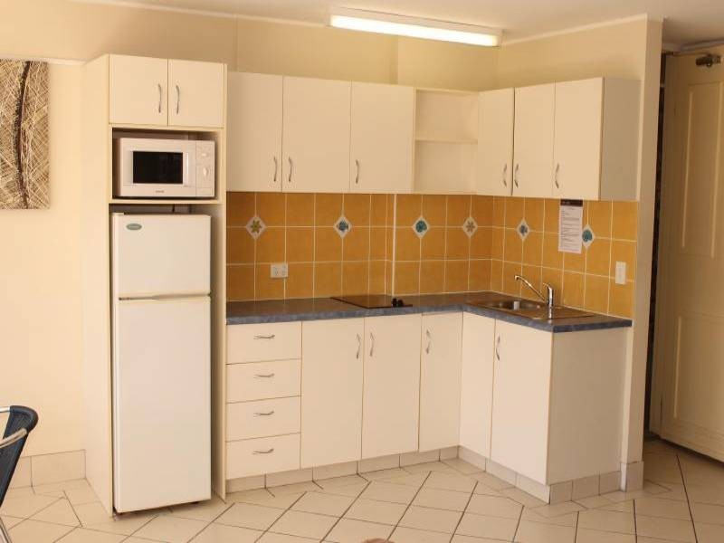 602/2 Queensland Ave, Broadbeach QLD 4218