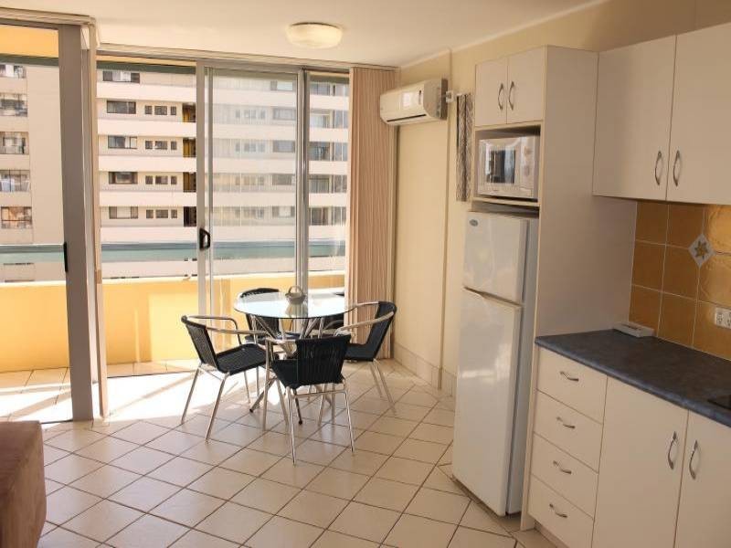 602/2 Queensland Ave, Broadbeach QLD 4218