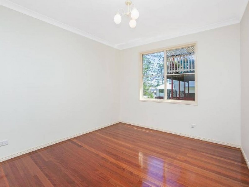 49 Julia Street, Burleigh Heads QLD 4220