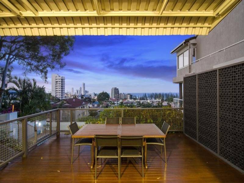 20 Hill Avenue, Burleigh Heads QLD 4220