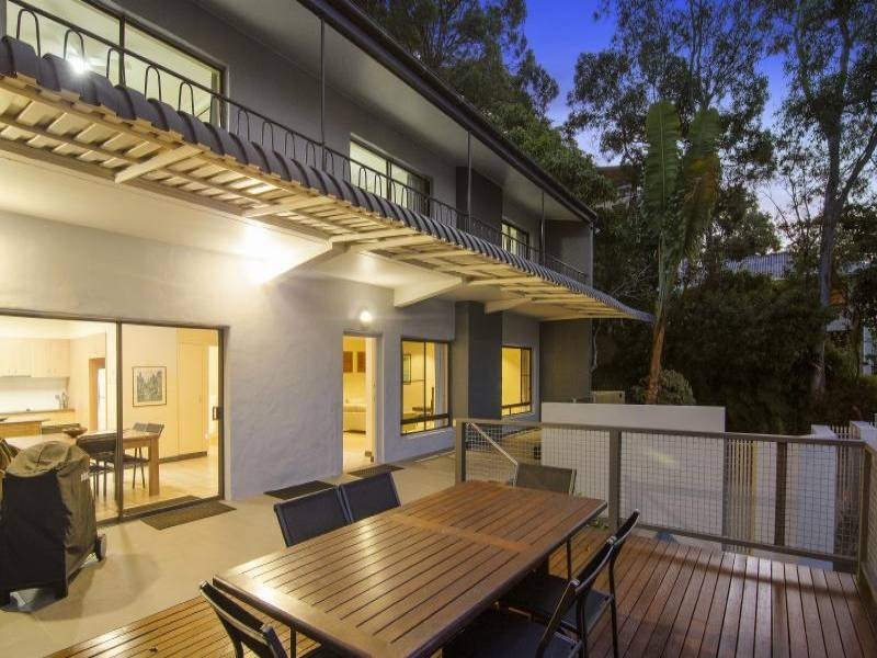 20 Hill Avenue, Burleigh Heads QLD 4220