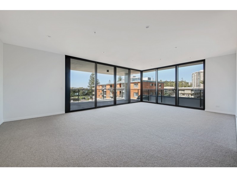 17/70-72 The Esplanade, Burleigh Heads QLD 4220