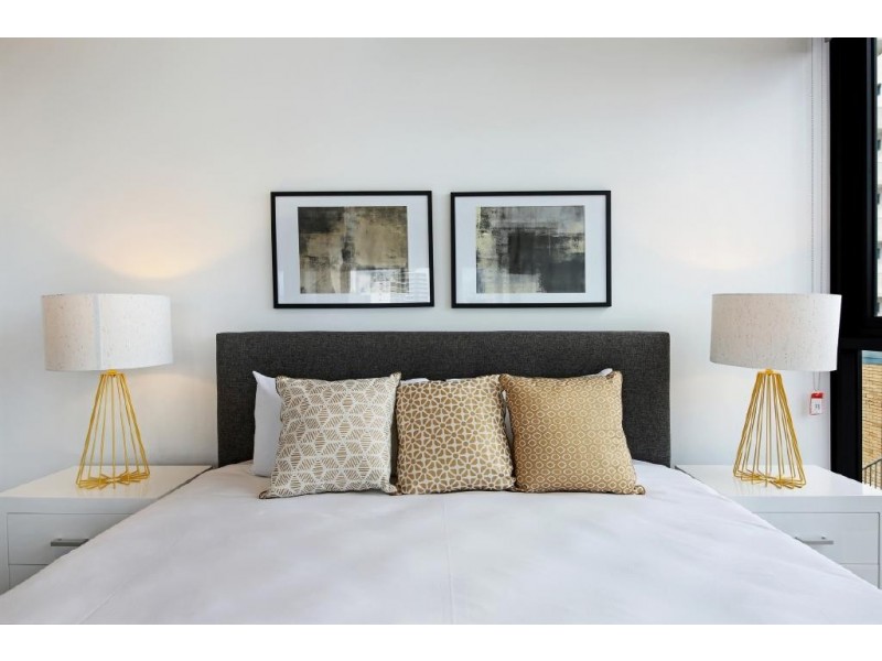 17/70-72 The Esplanade, Burleigh Heads QLD 4220