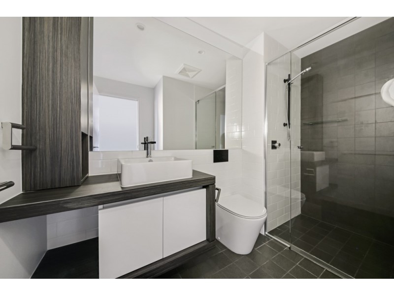 17/70-72 The Esplanade, Burleigh Heads QLD 4220