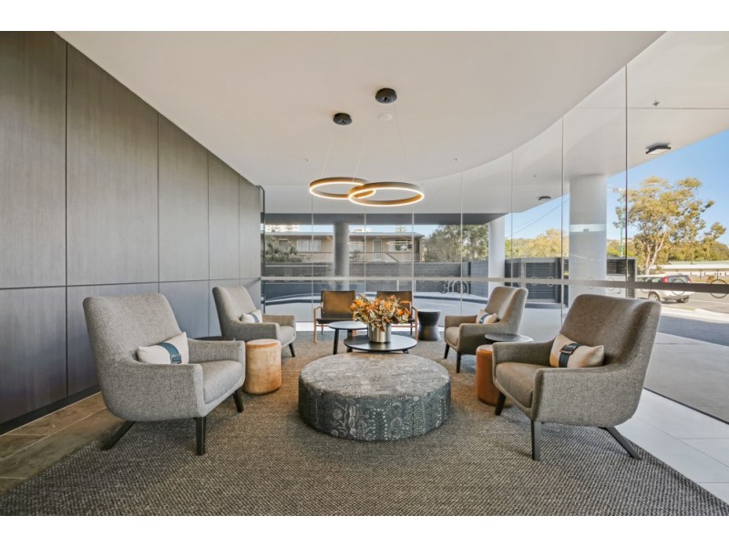 17/70-72 The Esplanade, Burleigh Heads QLD 4220