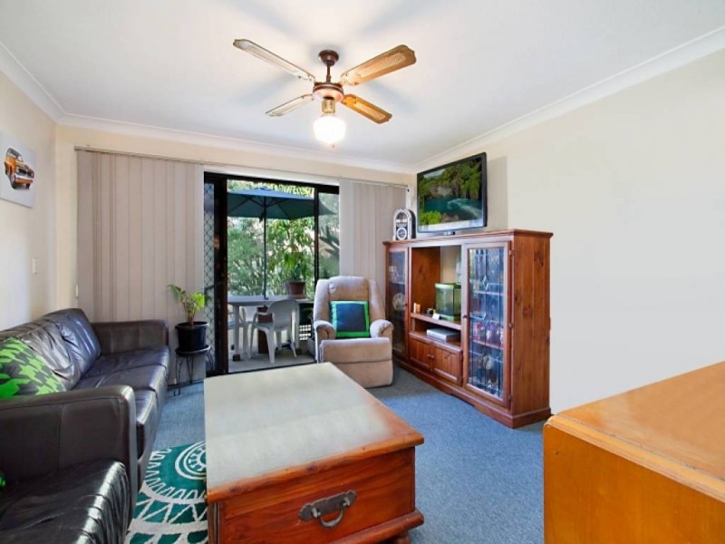 4/8 Oceanic Drive, Mermaid Waters QLD 4218