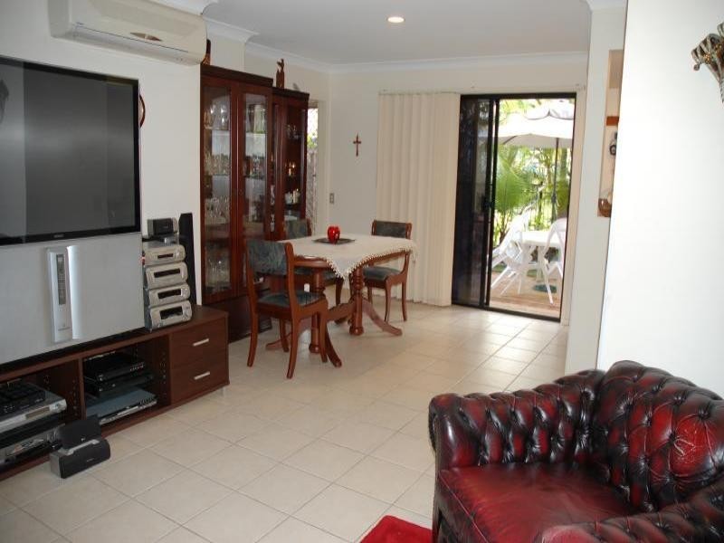 33/302 Christine Avenue, Varsity Lakes QLD 4227