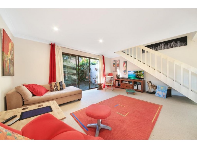 1/29 Julia Street, Burleigh Heads QLD 4220