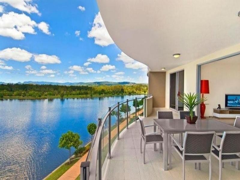 Carrara QLD 4211