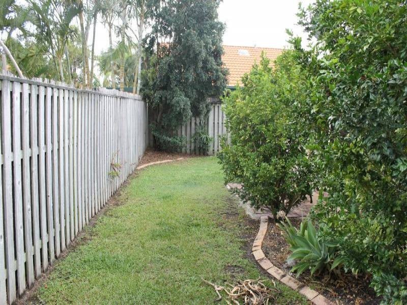 126 Harrier Drive, Burleigh Waters QLD 4220