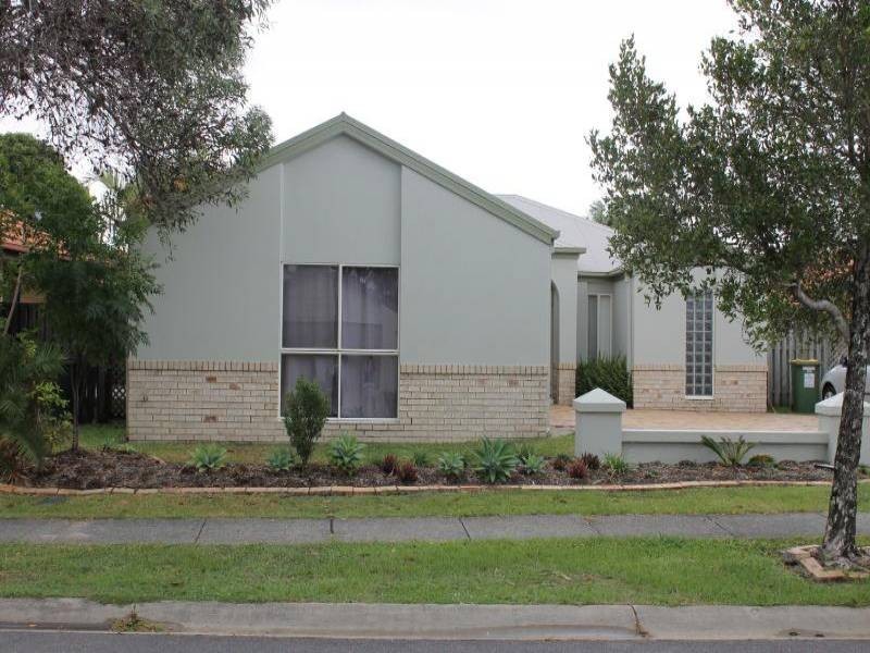 126 Harrier Drive, Burleigh Waters QLD 4220