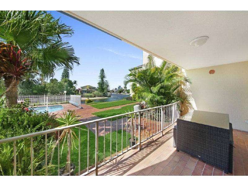 5/61-63 Hooker Boulevard, Broadbeach Waters QLD 4218
