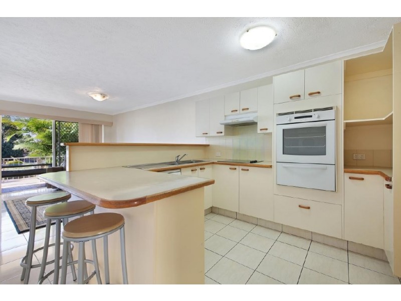 5/61-63 Hooker Boulevard, Broadbeach Waters QLD 4218
