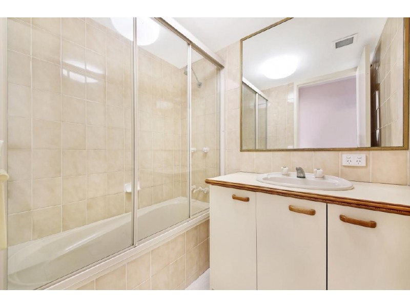 5/61-63 Hooker Boulevard, Broadbeach Waters QLD 4218