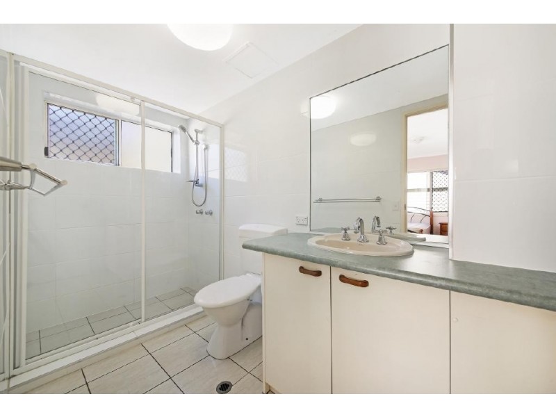 5/61-63 Hooker Boulevard, Broadbeach Waters QLD 4218