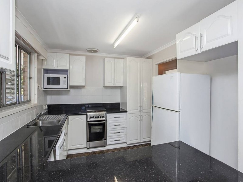 35 Twenty Fourth Avenue, Palm Beach QLD 4221