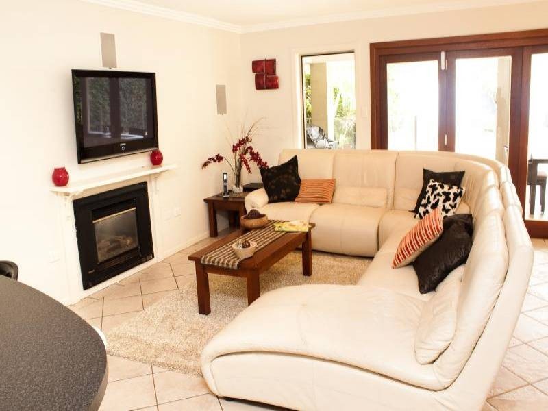 20 Twelfth Ave, Palm Beach QLD 4221
