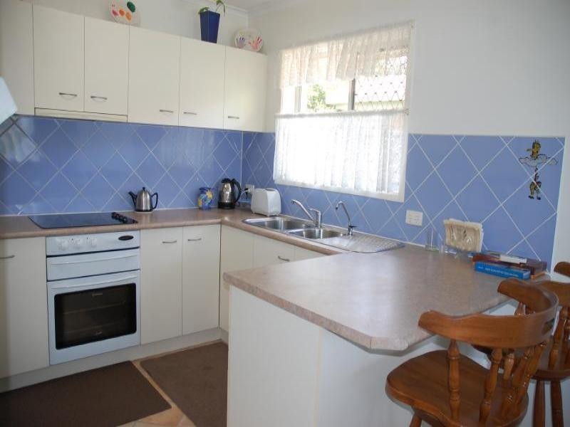 36 Aruma Ave, Burleigh Waters QLD 4220